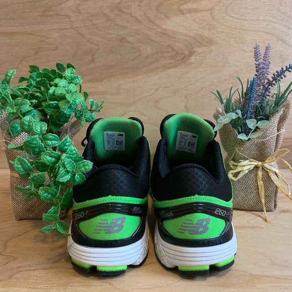 New New Balance 1260v7 Running - Picture 4 of 8